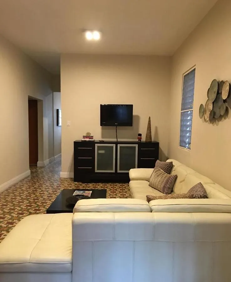 Calle Hollanda 3 Bedroom Home San Juan 0*,