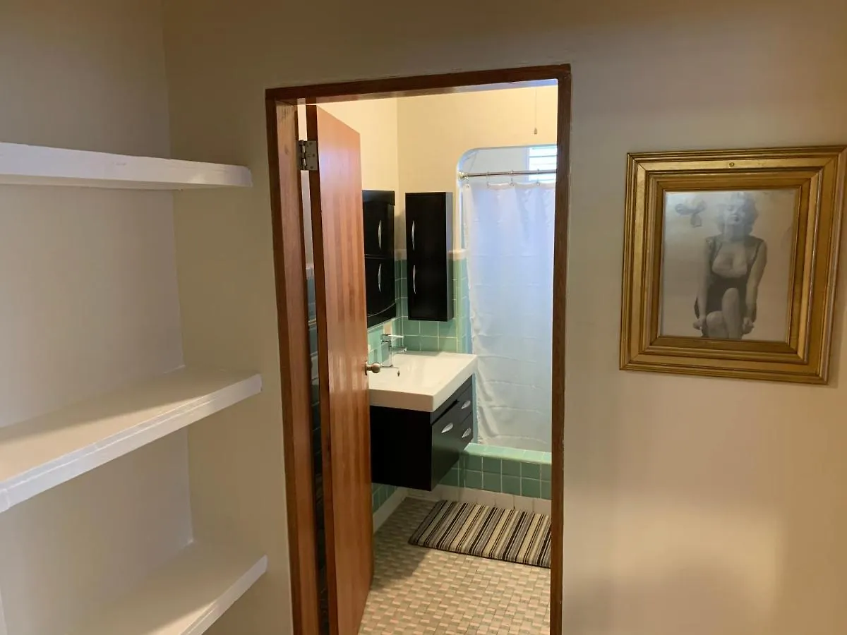 Calle Hollanda 3 Bedroom Home San Juan