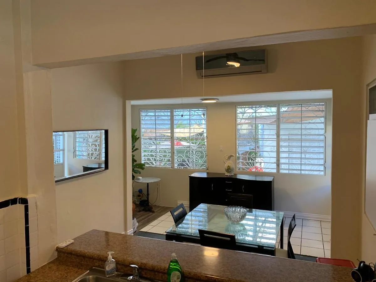 Calle Hollanda 3 Bedroom Home San Juan 0*,