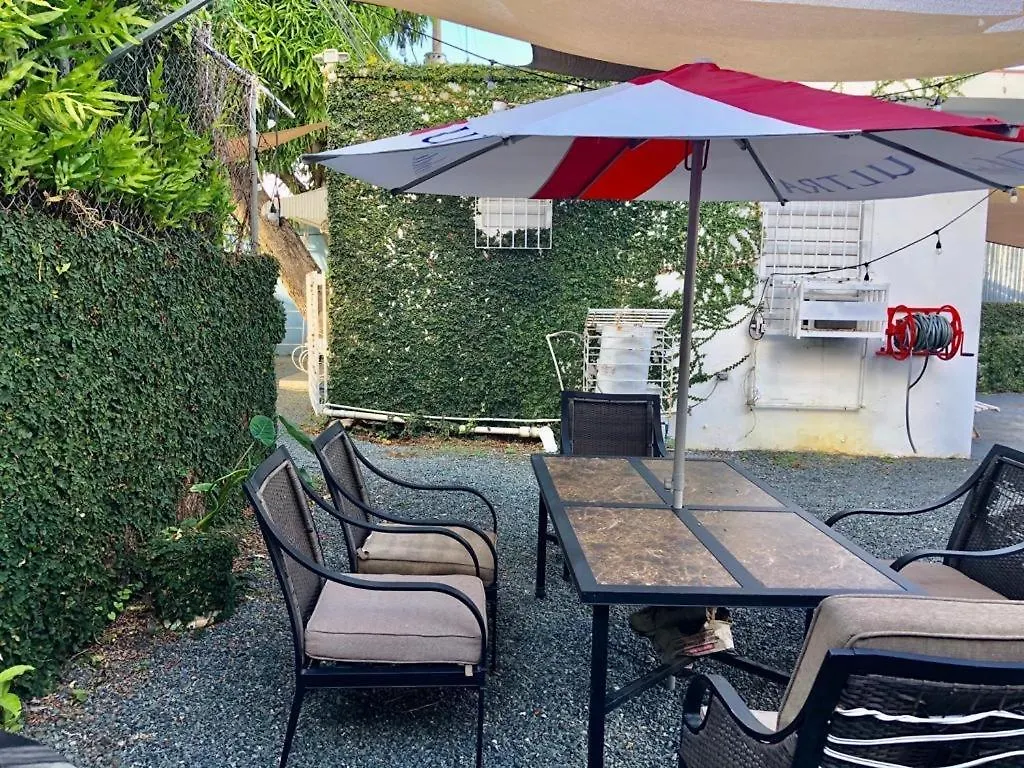 Calle Hollanda 3 Bedroom Home San Juan 0*,